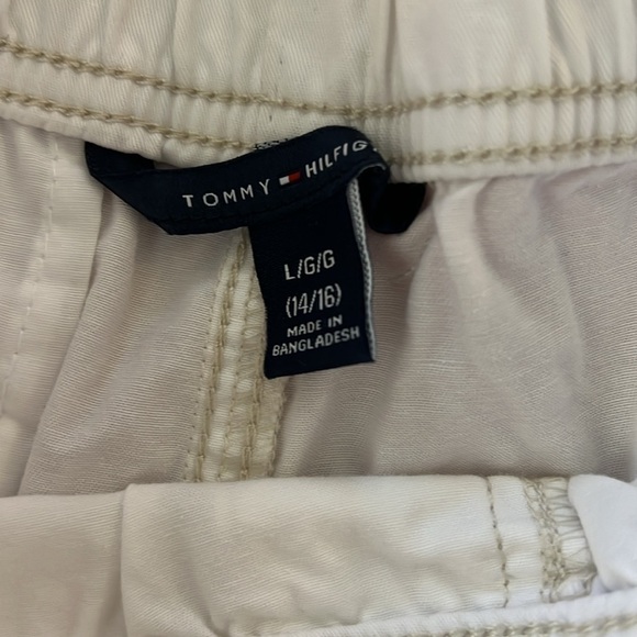 Tommy Hilfiger Boys Large 14/16 white drawstring shorts - Picture 3 of 6